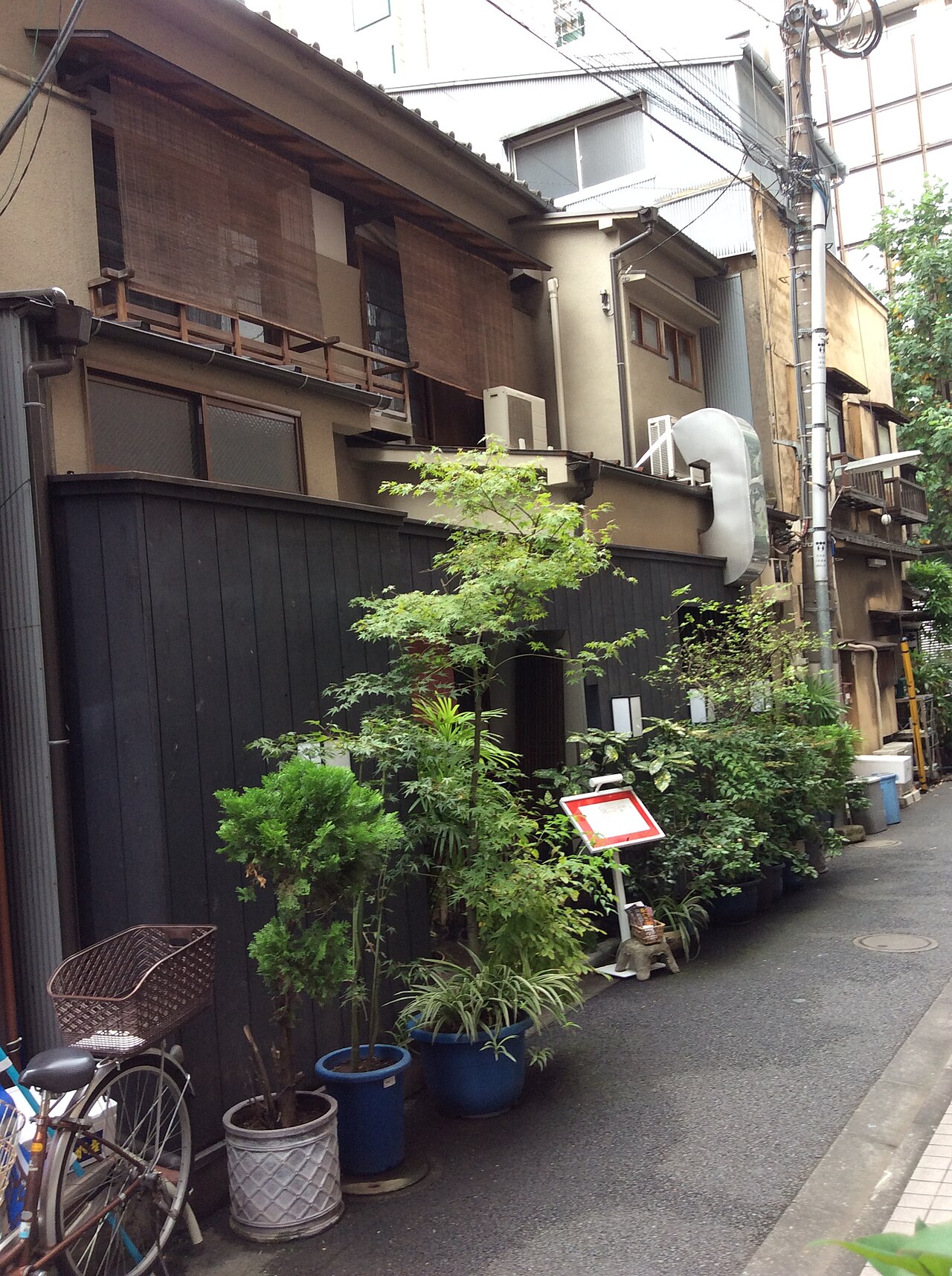 よし梅芳町亭の画像