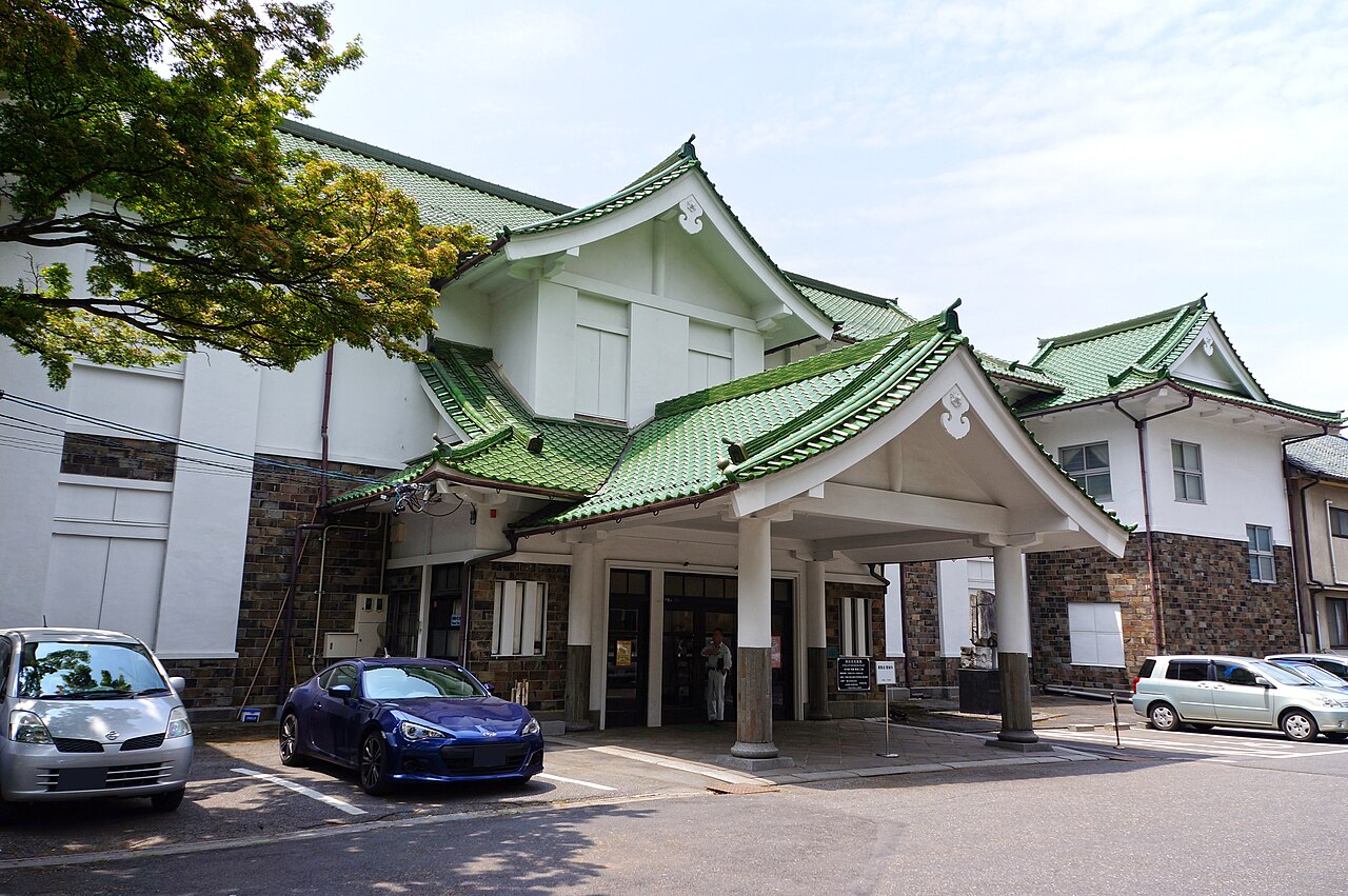 諏訪市美術館（旧懐古館）の画像