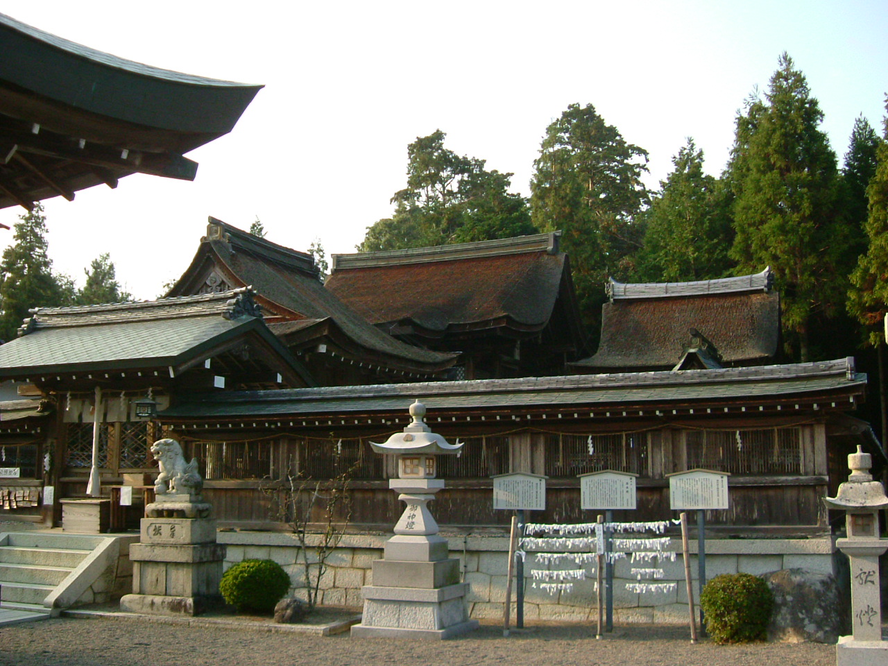 苗村神社西本殿の画像