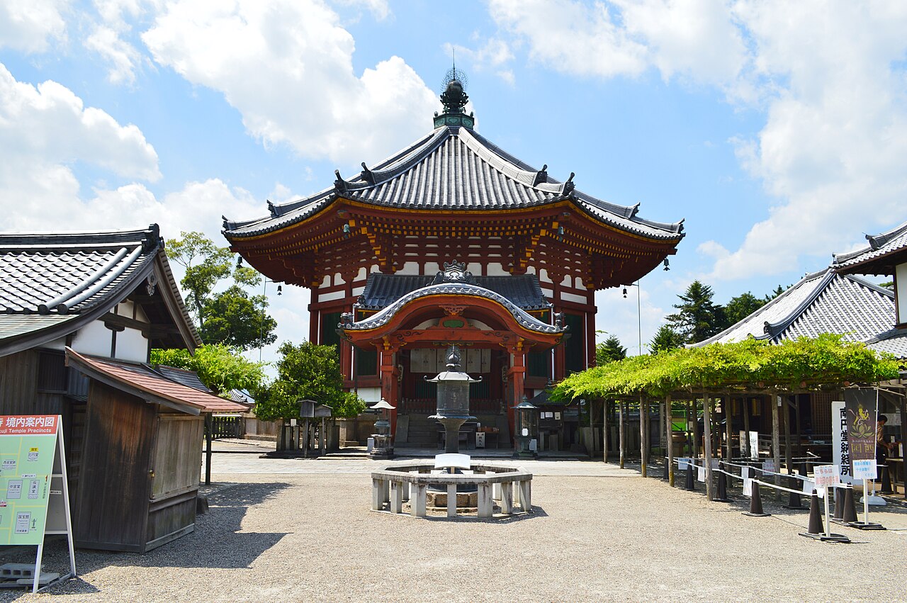 興福寺南円堂の画像