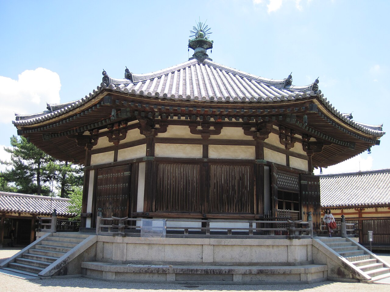 法隆寺東院夢殿の画像