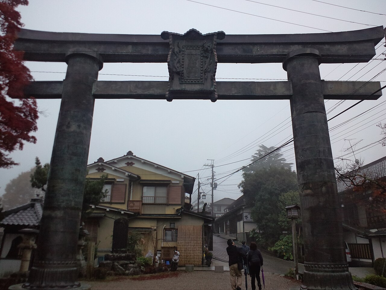 金峯山寺銅鳥居の画像