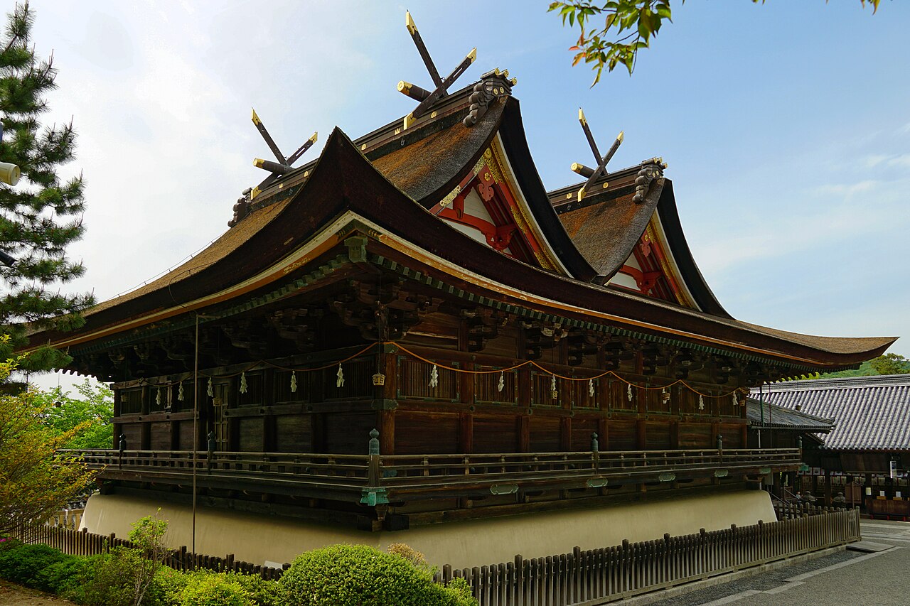 吉備津神社本殿及び拝殿の画像