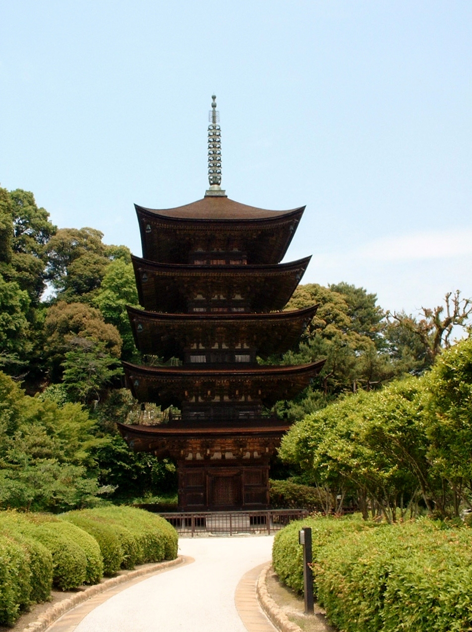 瑠璃光寺五重塔の画像