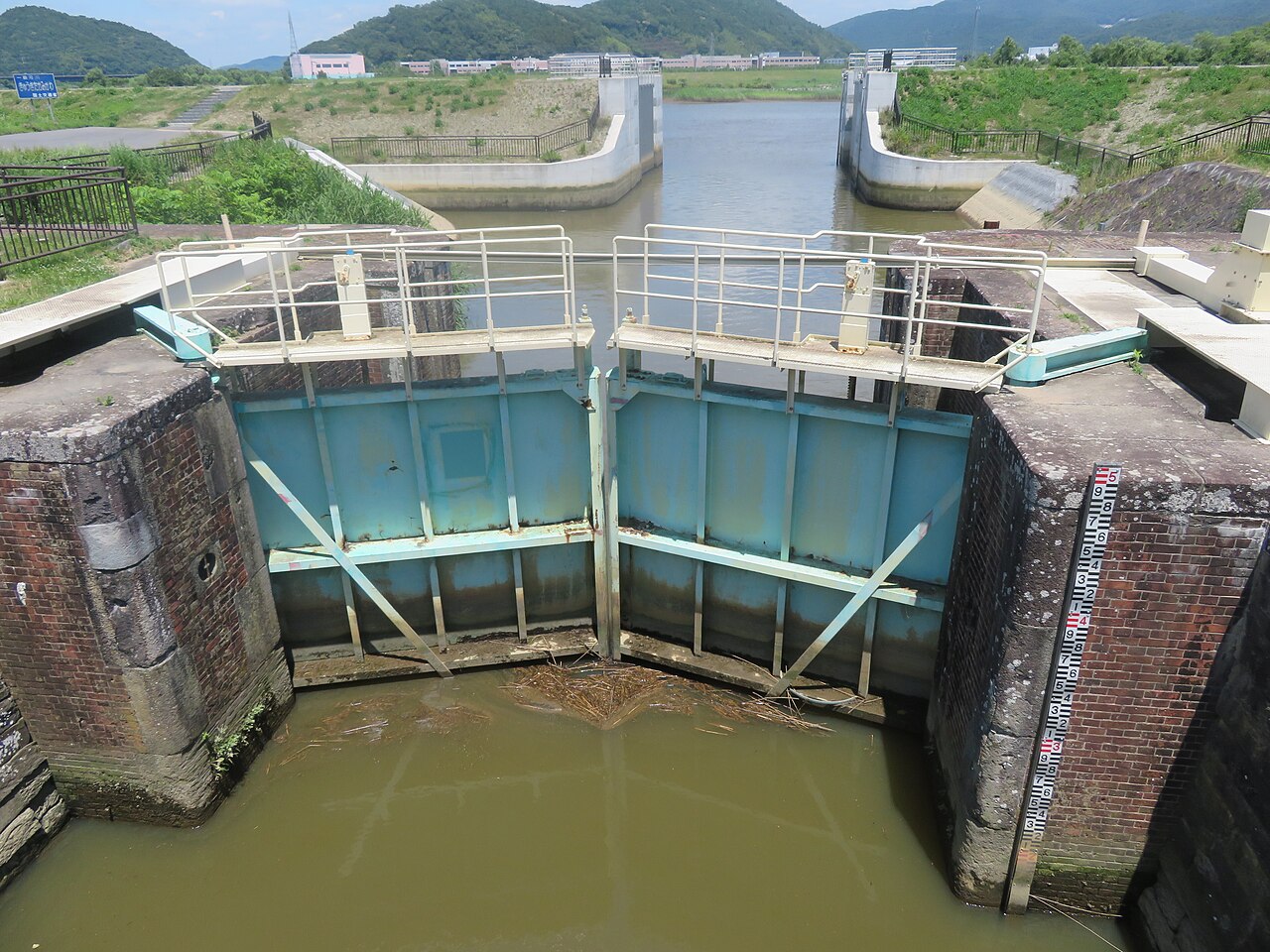 石井閘門の画像
