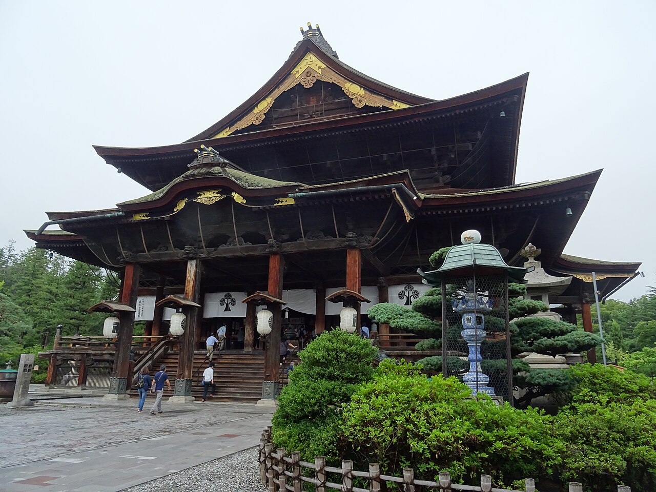 善光寺本堂の画像