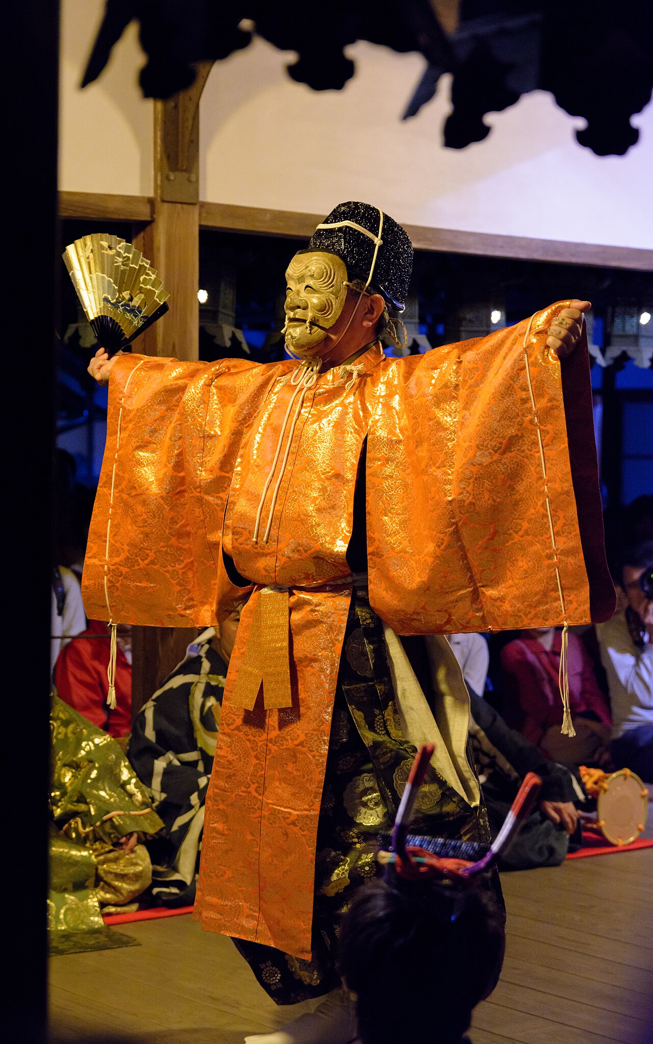 奈良豆比古神社の翁舞の画像