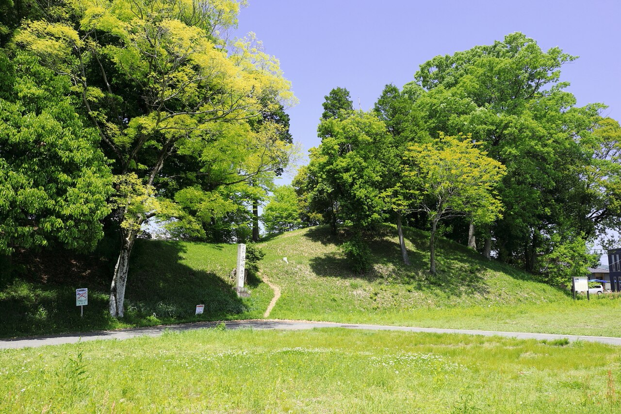 長塚古墳の画像