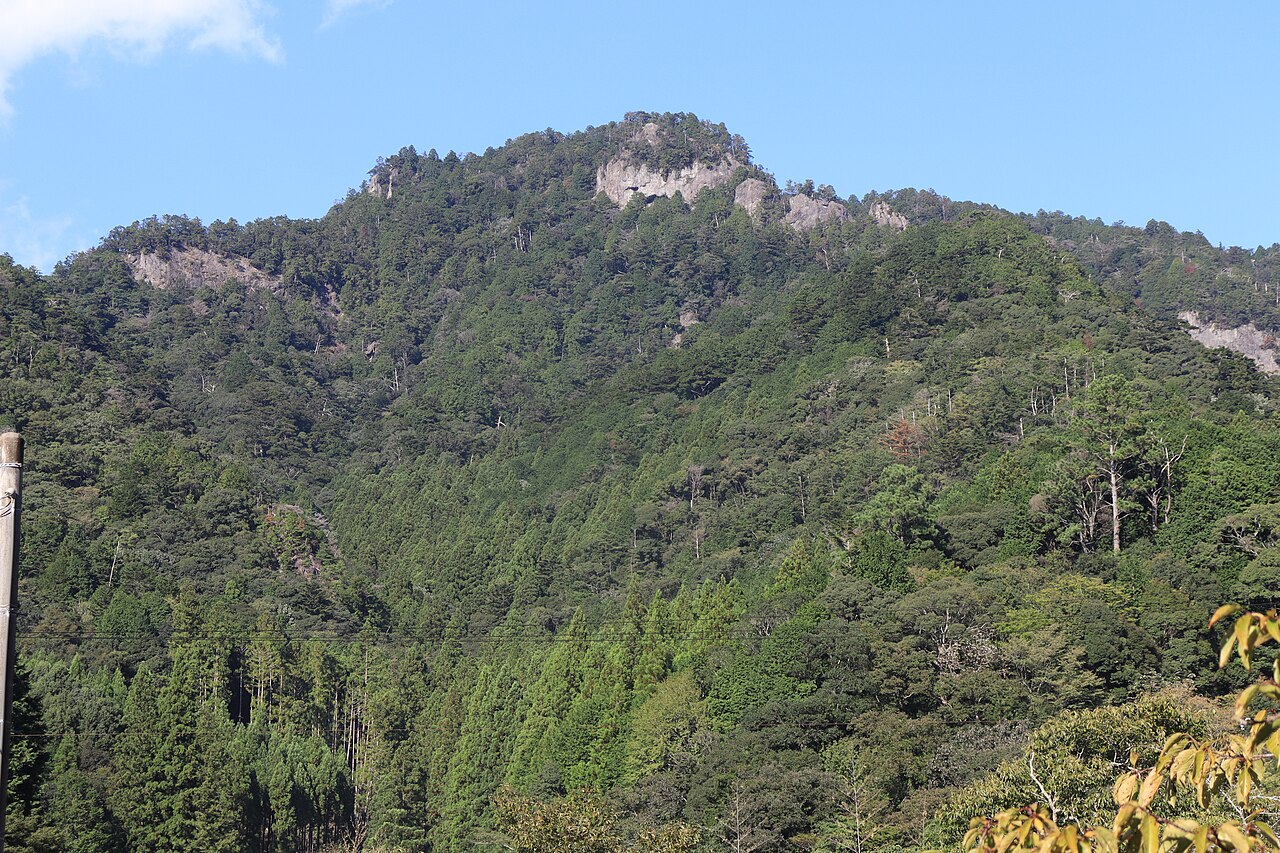 鳳来寺山の画像