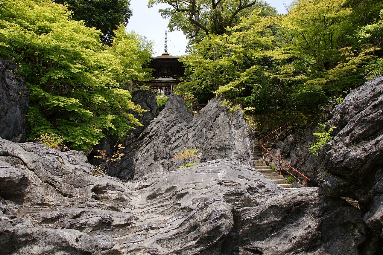 石山寺硅灰石の画像