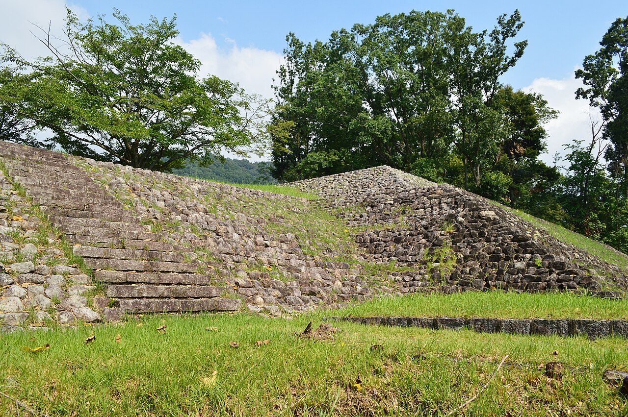 皇子山古墳の画像