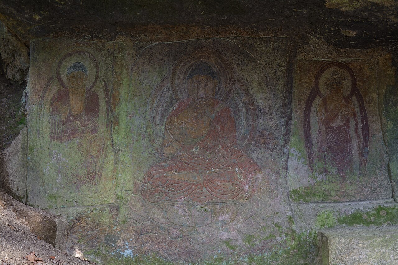 地獄谷石窟仏の画像