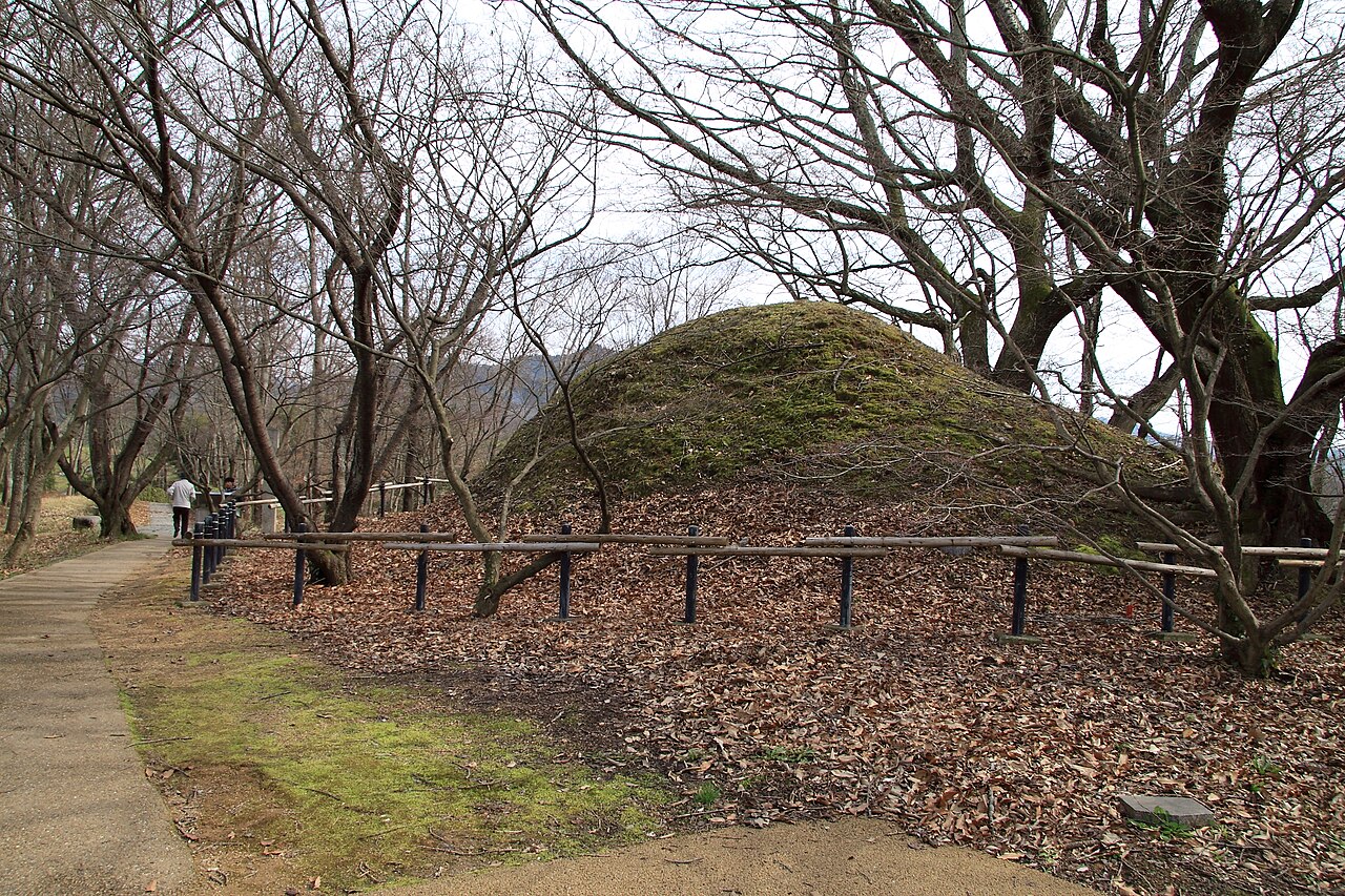 中尾山古墳の画像