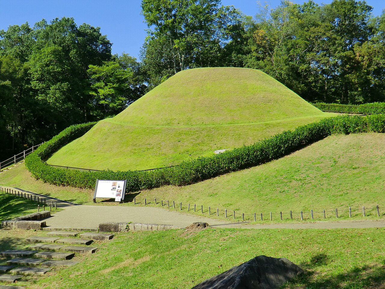 高松塚古墳の画像