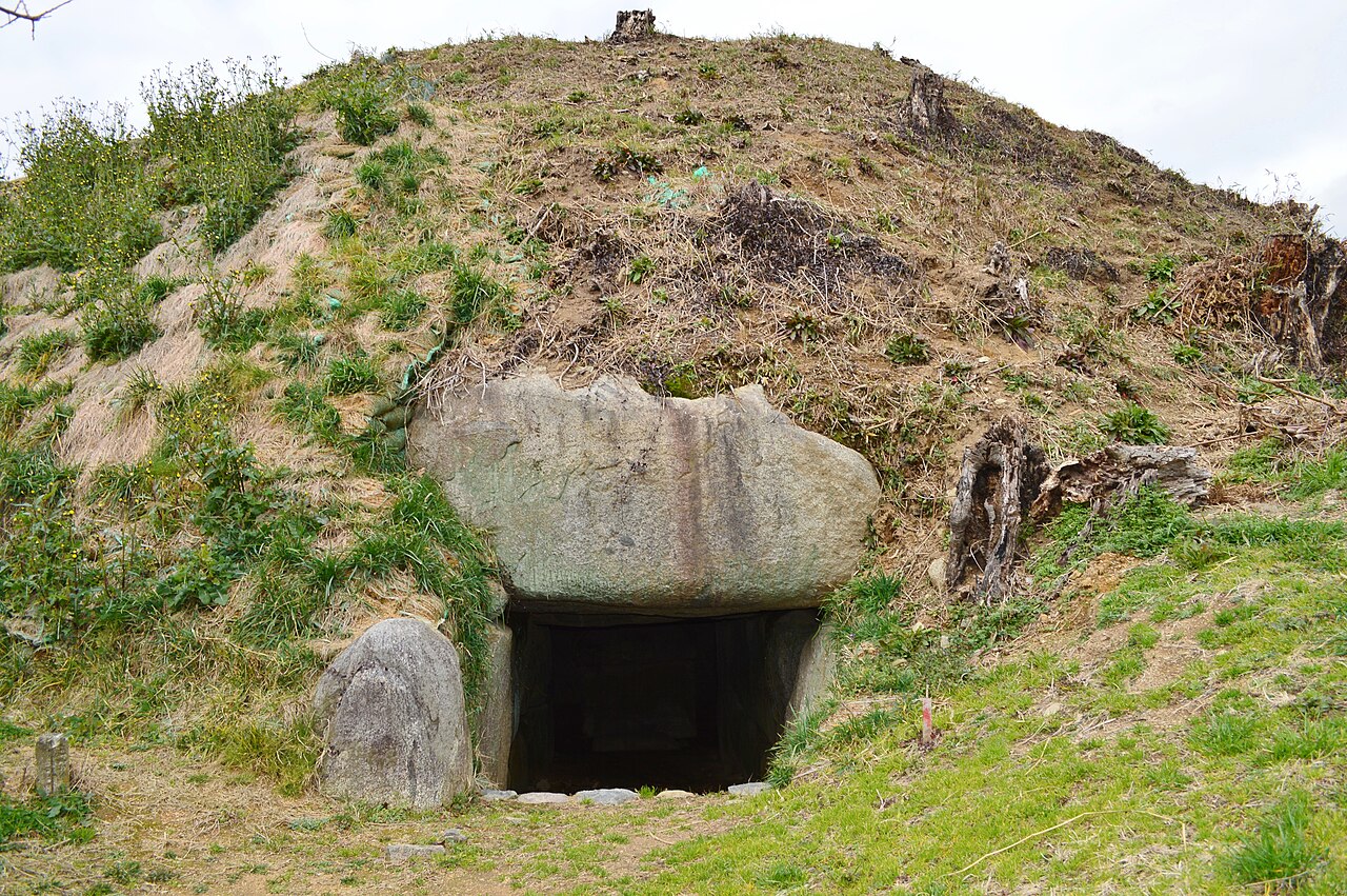 艸墓古墳の画像