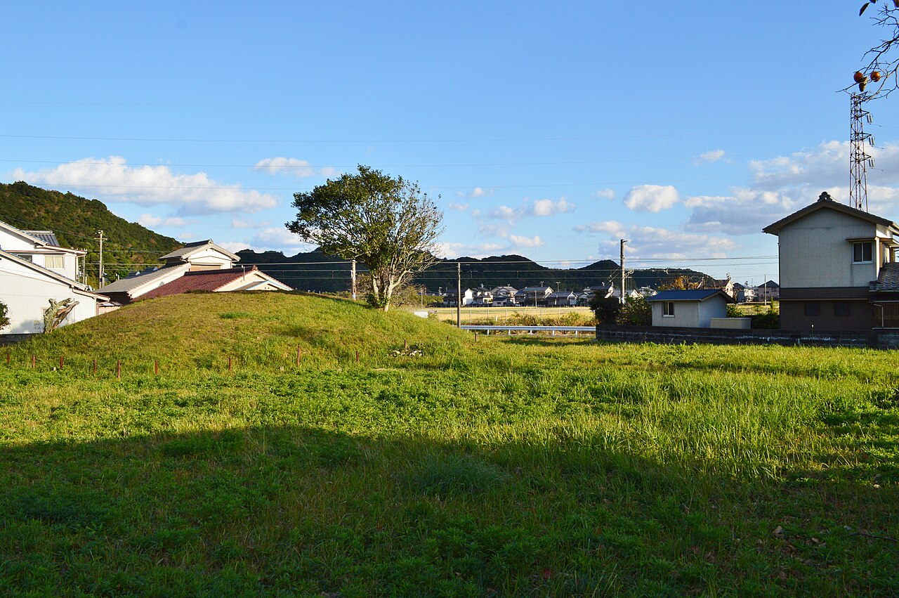 下里古墳の画像