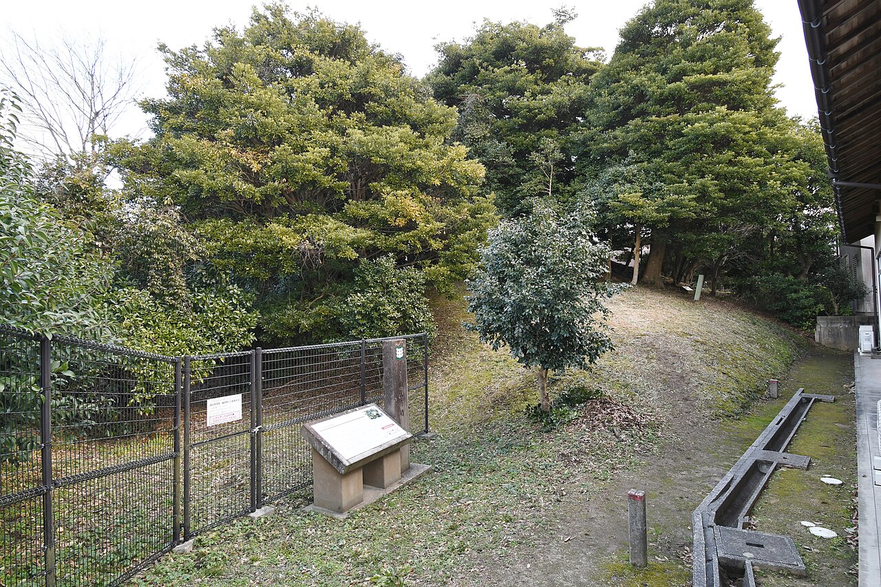 山代方墳の画像