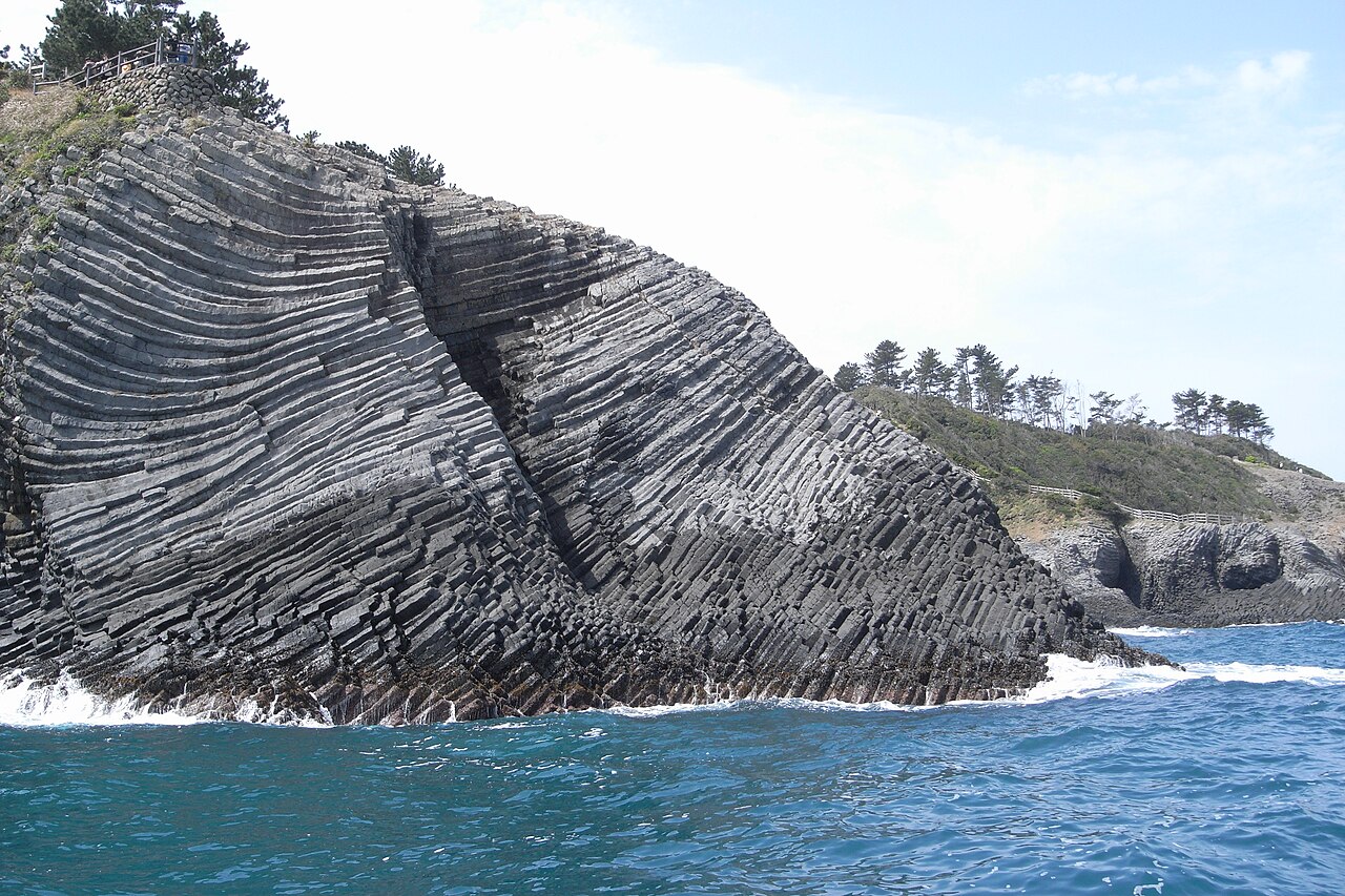 屋形石の七ツ釜の画像