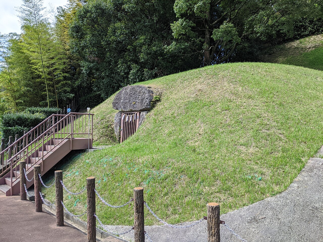 古宮古墳の画像