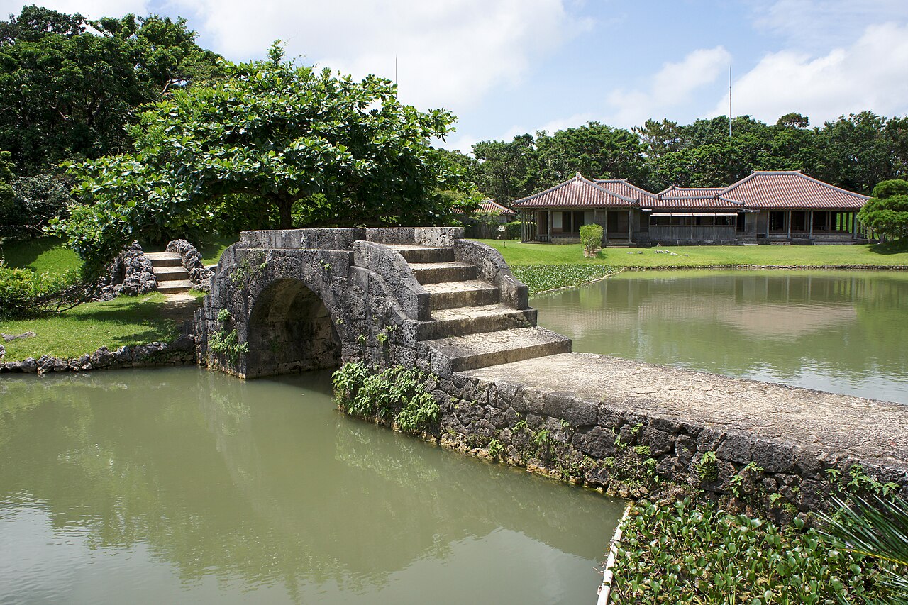 識名園の画像