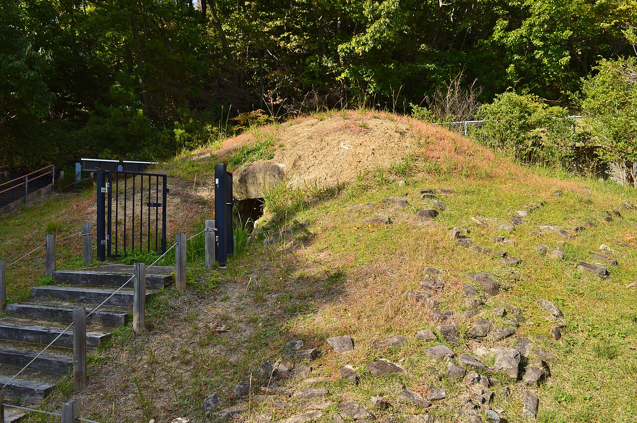 中山荘園古墳の画像