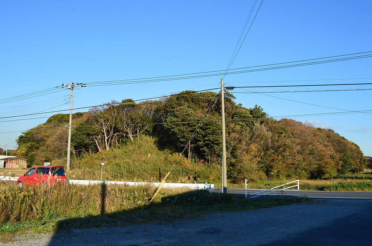 内裏塚古墳群
　内裏塚古墳　
　上野塚古墳　
　九条塚古墳　
　古塚古墳　
　稲荷山古墳　
　三条塚古墳　
　割見塚古墳　
　亀塚古墳の画像