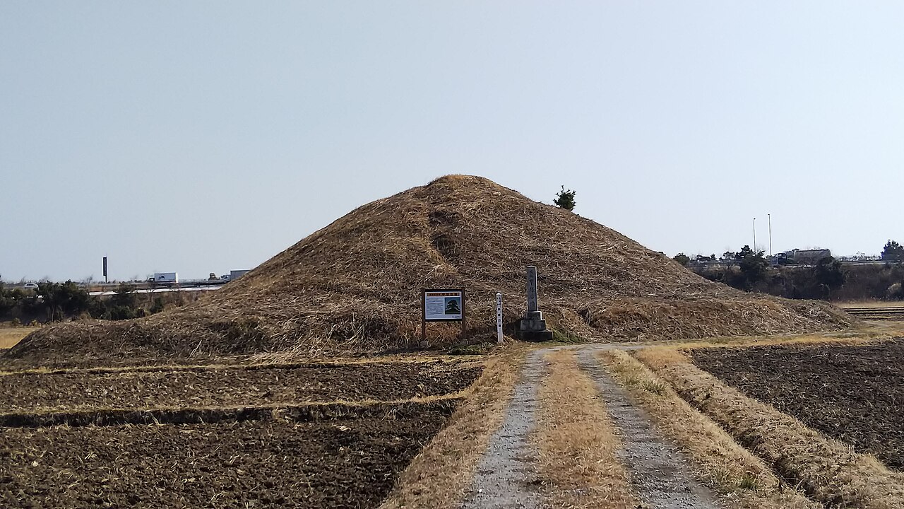 甲塚古墳の画像